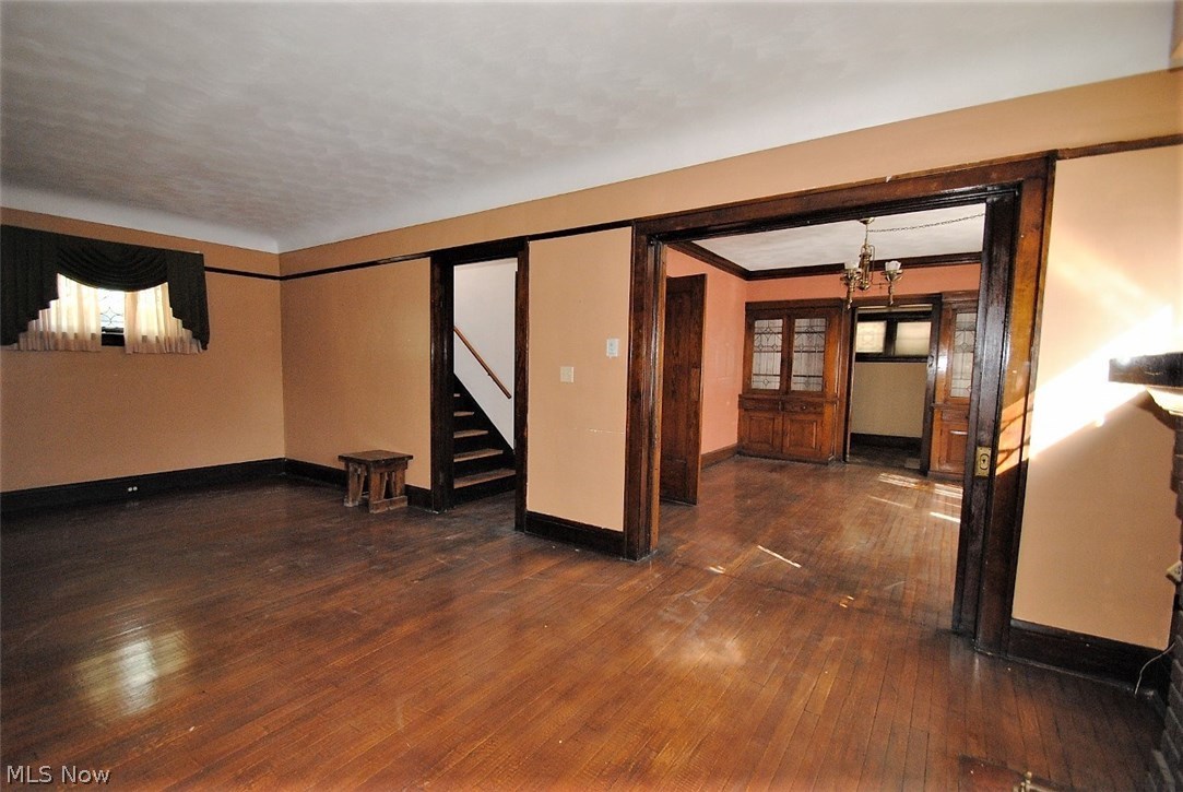 879 Herrick Road Cleveland, OH 44108 - Photo 7 of 29 Gallery Image 7