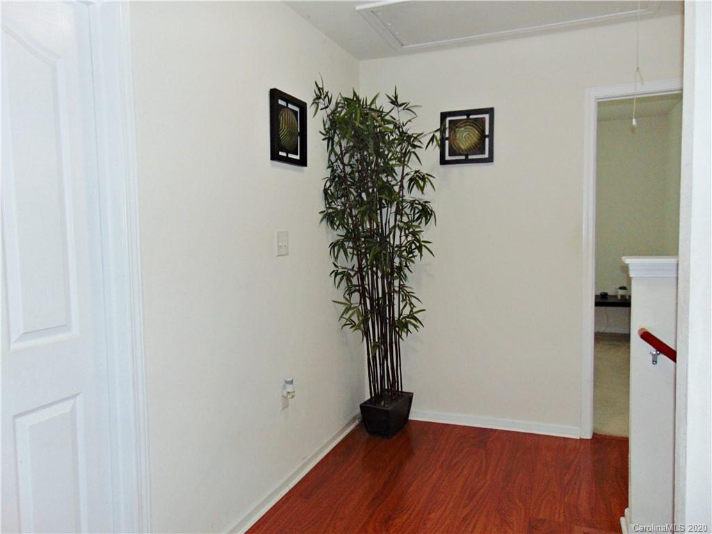 1428 River Run Road Lowell, NC 28098 - Photo 9 of 17 Gallery Image 9