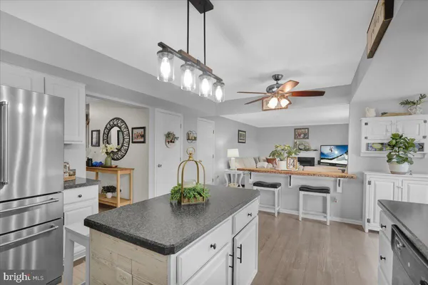 $474,333 | 221 Oval Drive, Hamburg, PA 19526