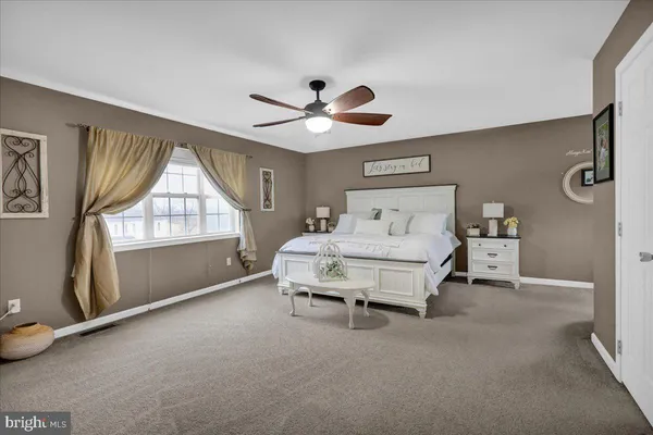 $474,333 | 221 Oval Drive, Hamburg, PA 19526