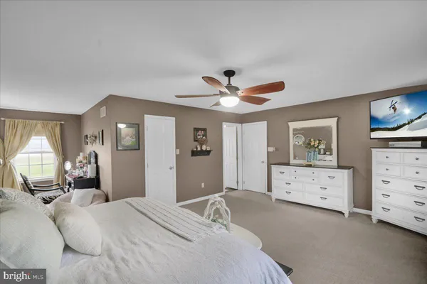 $474,333 | 221 Oval Drive, Hamburg, PA 19526