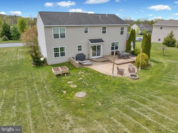 $474,333 | 221 Oval Drive, Hamburg, PA 19526