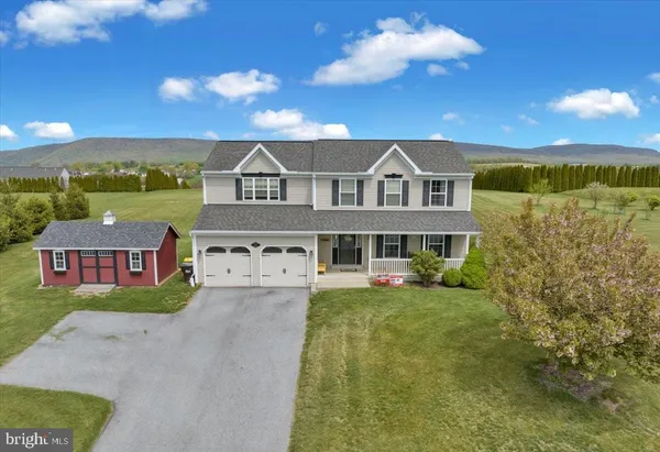 $474,333 | 221 Oval Drive, Hamburg, PA 19526