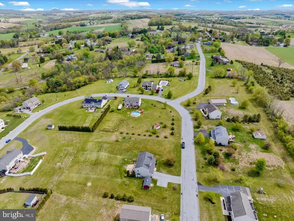 $474,333 | 221 Oval Drive, Hamburg, PA 19526