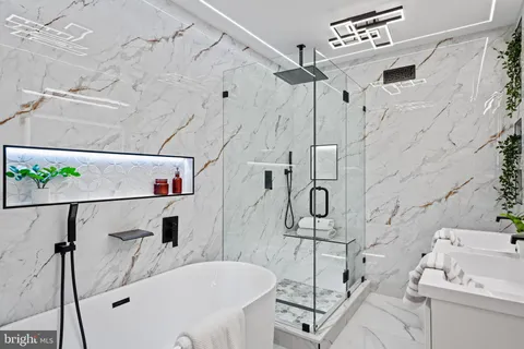 $379,900 | 1541 North 28th Street, Philadelphia, PA 19121