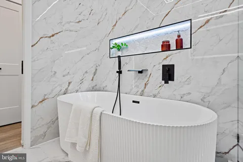 $379,900 | 1541 North 28th Street, Philadelphia, PA 19121