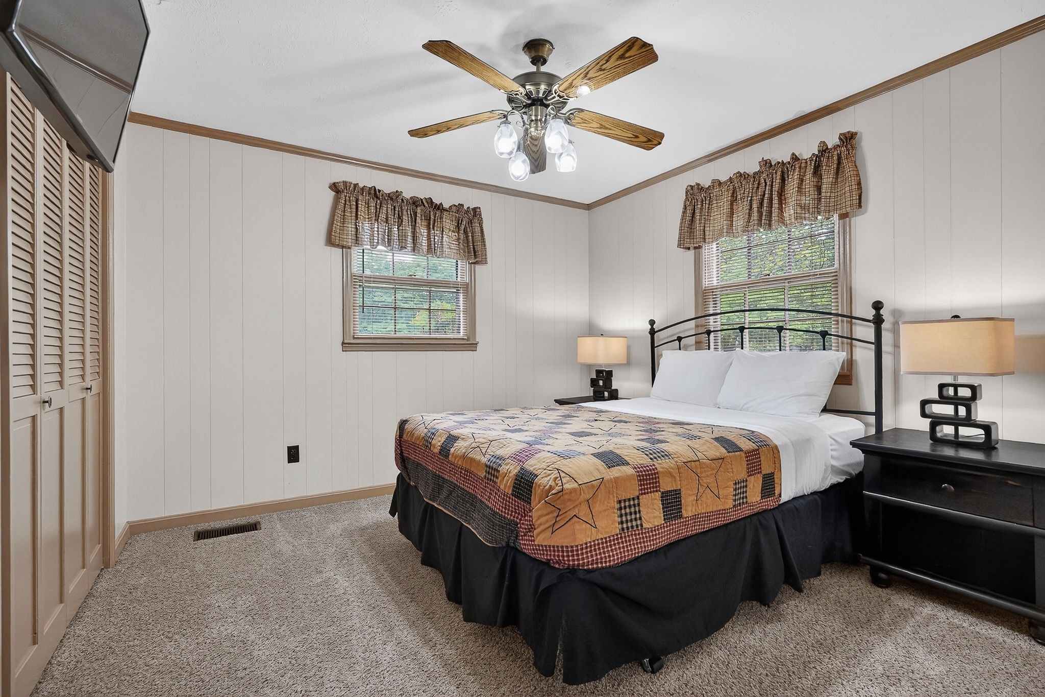 5642 Pates Ford Road Smithville, TN 37166 - Photo 13 of 32 a bedroom with bed and window