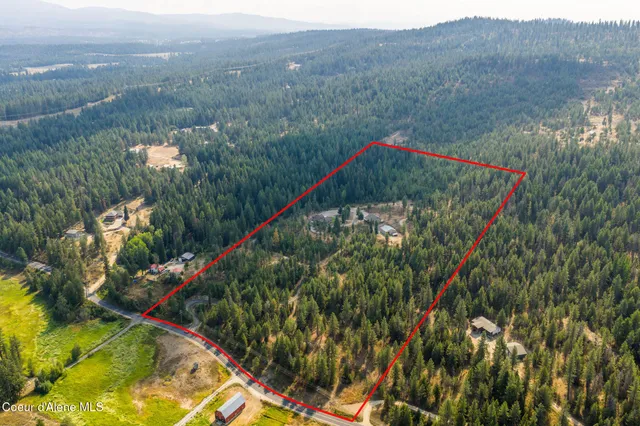 $1,395,000 | 36120 North Milan Elk Road, Chattaroy, WA 99003
