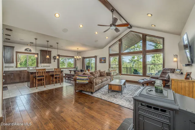 $1,395,000 | 36120 North Milan Elk Road, Chattaroy, WA 99003