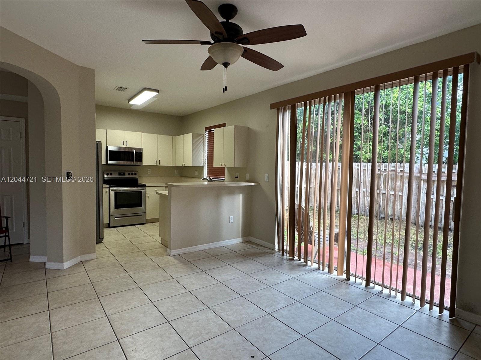 13741 Southwest 274th Terrace Homestead, FL 33032 - Photo 16 of 35