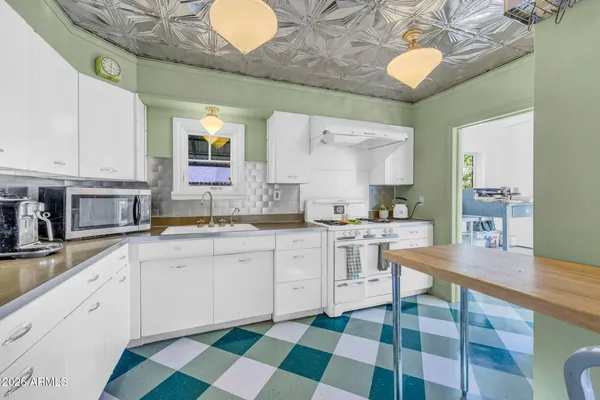 $464,000 | 1813 East Willetta Street, Phoenix, AZ 85006
