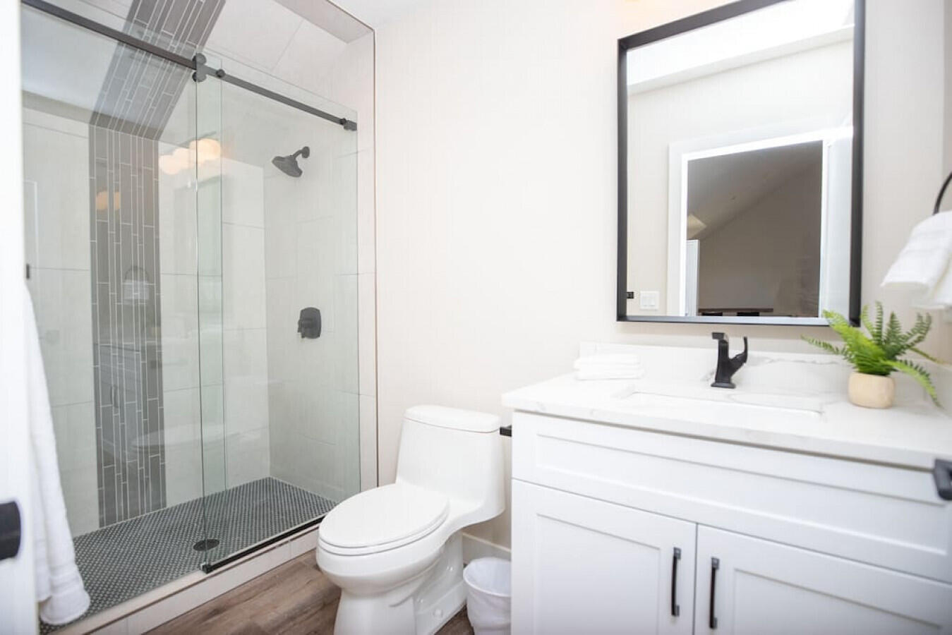 4307 Canterbury Road Hurricane, UT 84737 - Photo 37 of 45 3rd floor bunkroom bathroom