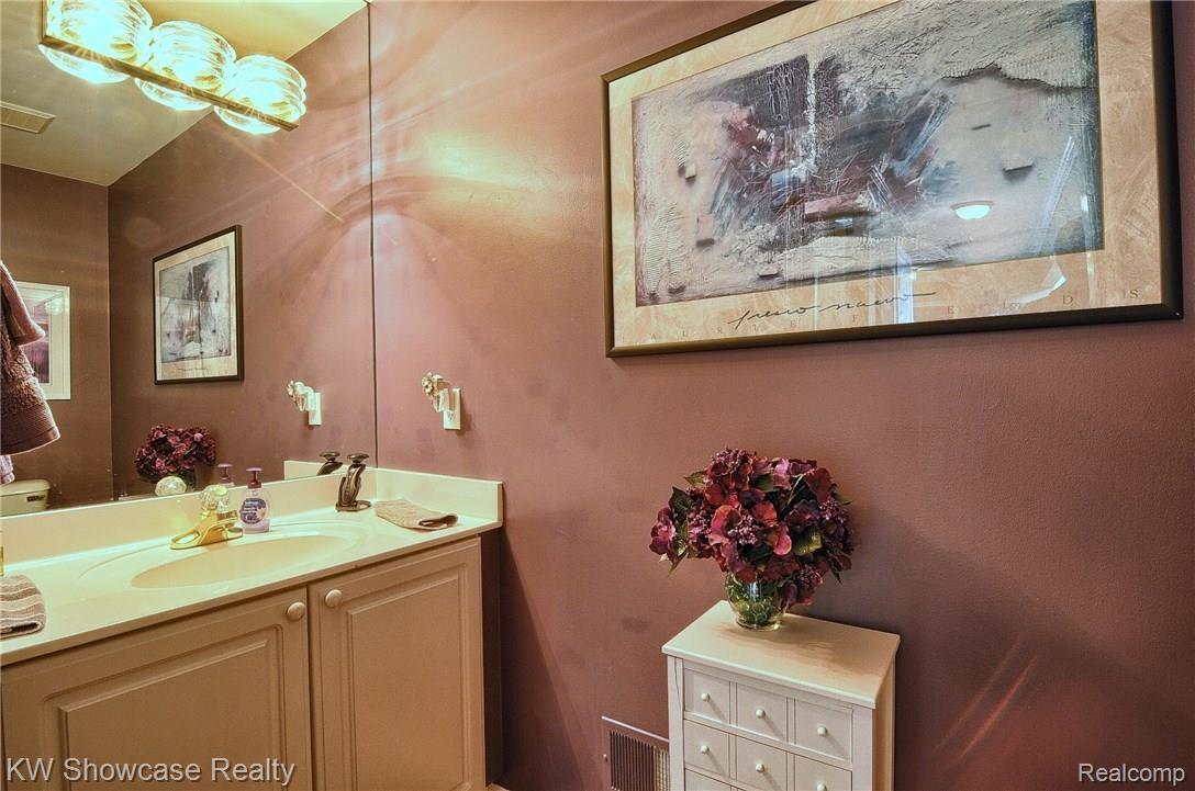 44969 West 11 Mile Road Novi, MI 48375 - Photo 6 of 18 Half Bath.jpg