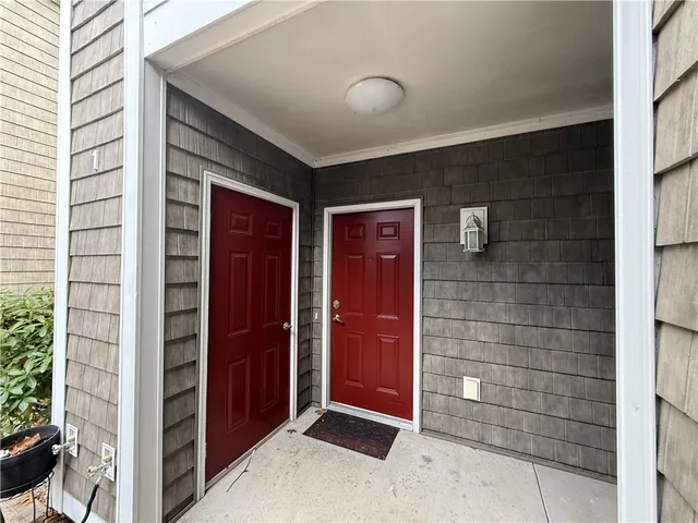 $325,000 | 70 Turner Street, Unit F1, Warwick, RI 02886