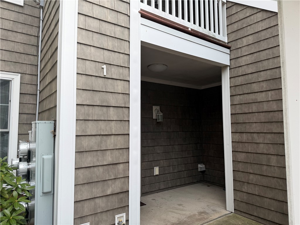 70 Turner Street, Unit F1 Warwick, RI 02886 - Photo 16 of 16 Front Entrance