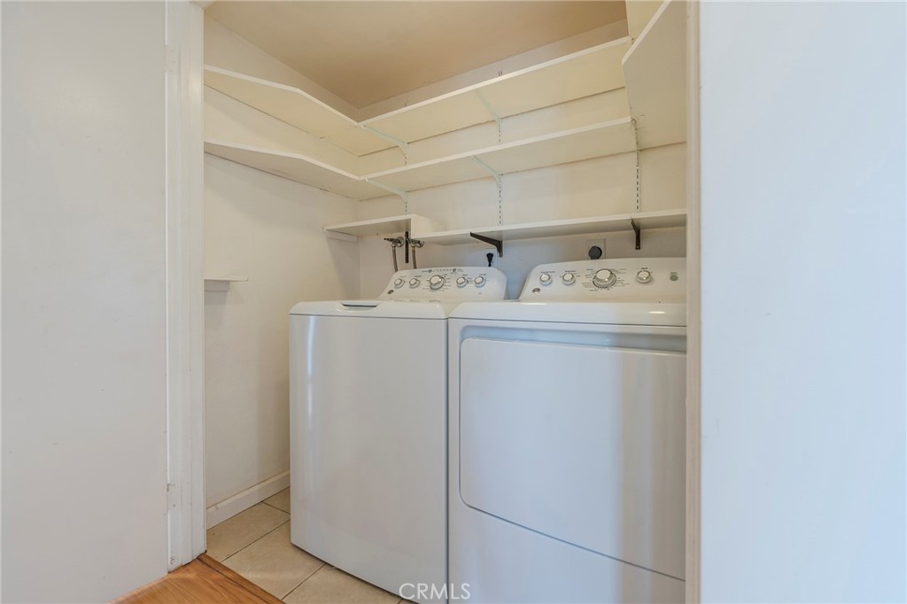 263 Tarocco Irvine, CA 92618 - Photo 22 of 34 a utility room with dryer and washer
