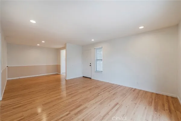 $3,300 | 263 Tarocco, Irvine, CA 92618