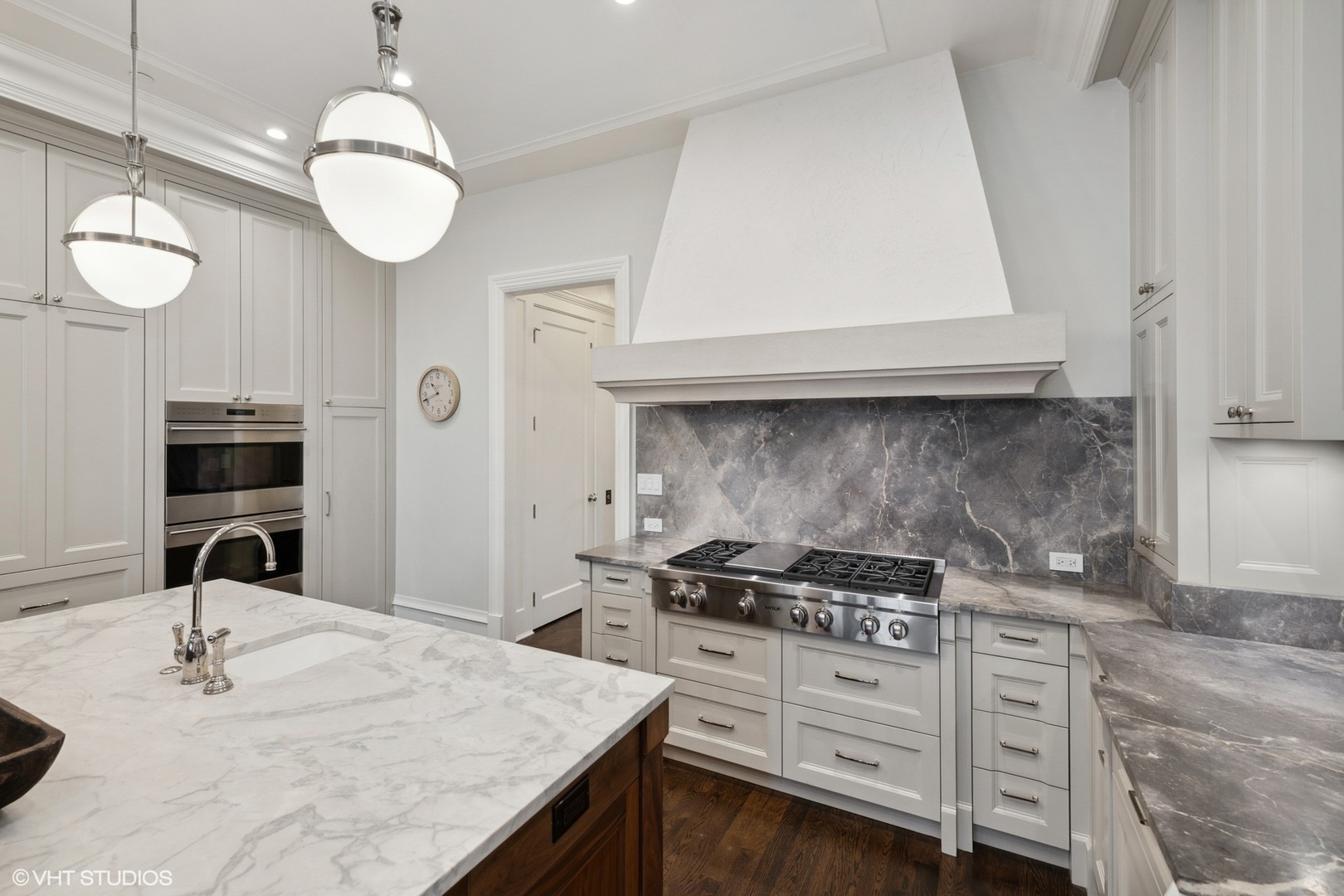 1848 North Howe Street Chicago, IL 60614 - Photo 11 of 53