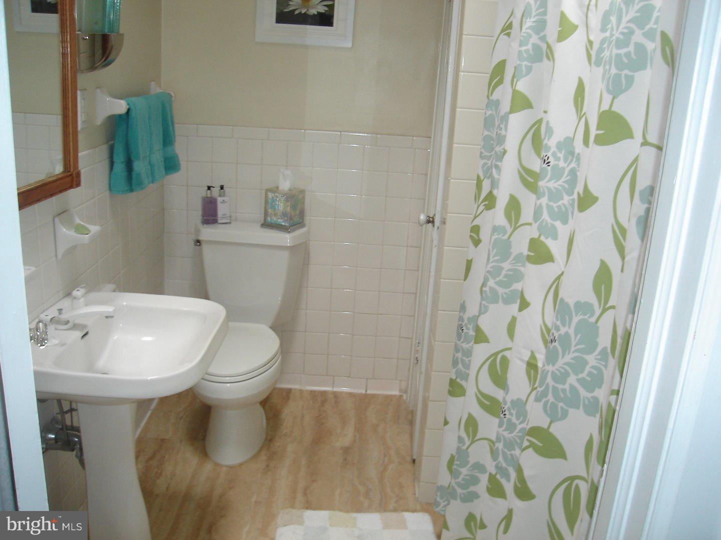 6486 Morris Park Road Philadelphia, PA 19151 - Photo 12 of 16 Gallery Image 12