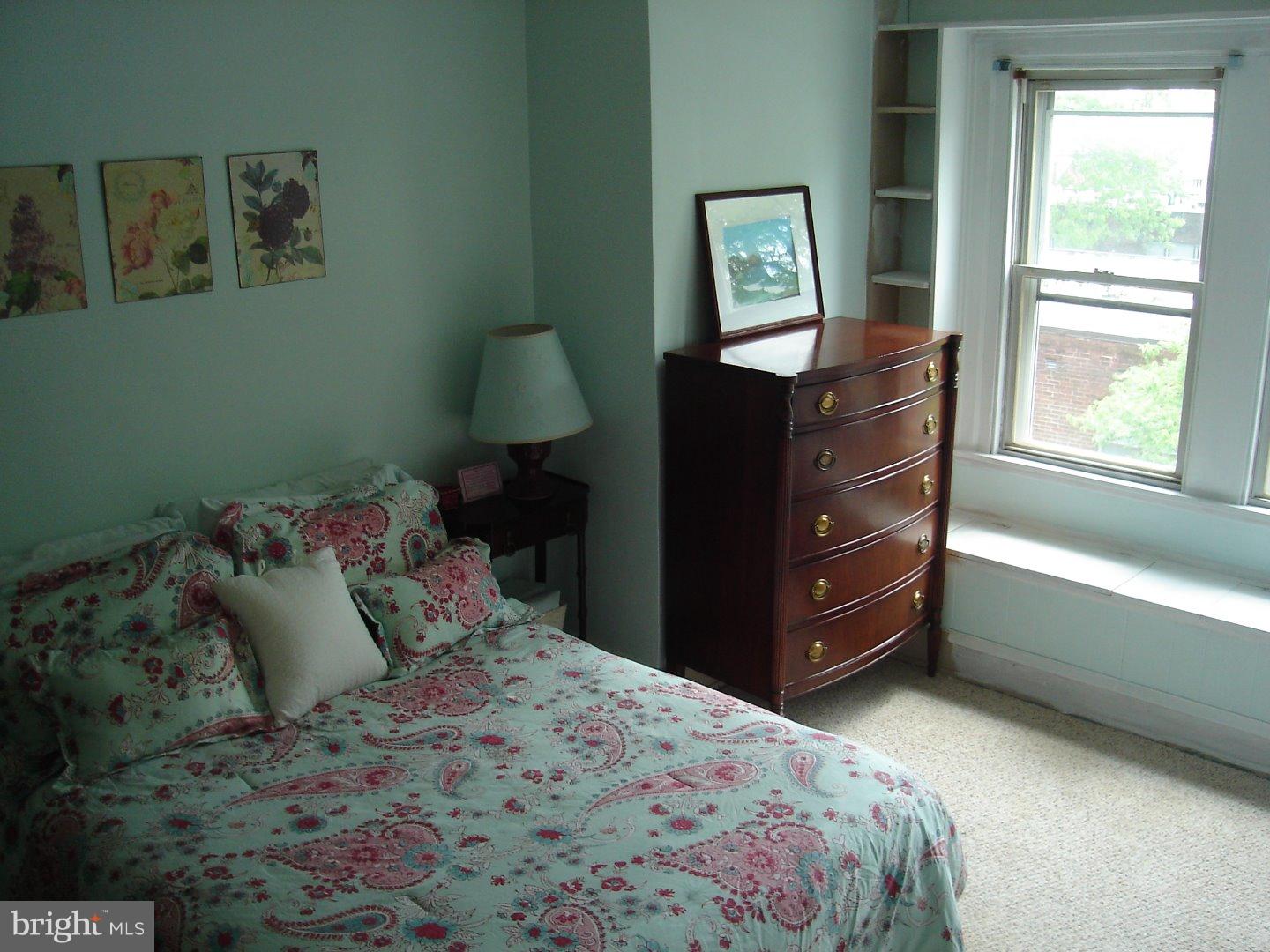 6486 Morris Park Road Philadelphia, PA 19151 - Photo 8 of 16 Gallery Image 8