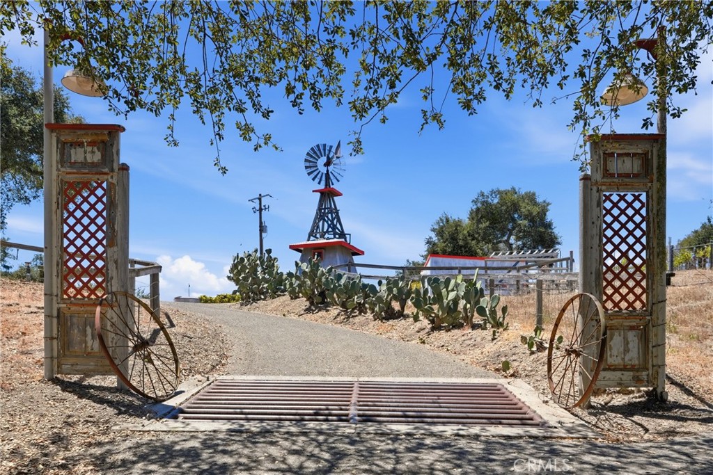 9875 Suey Creek Road Santa Maria, CA 93454 - Photo 4 of 72