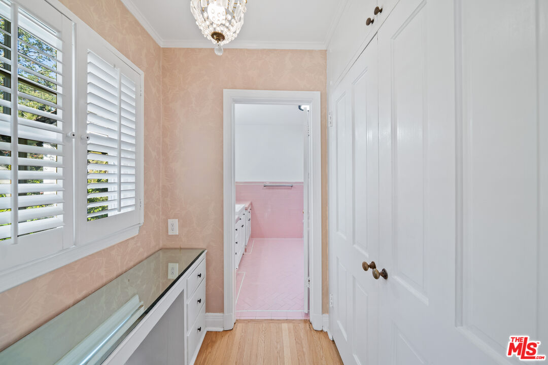 109 Homewood Road Los Angeles, CA 90049 - Photo 17 of 30