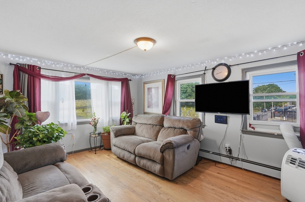 218 Calvary Street, Unit 2 Waltham, MA 02453 - Photo 3 of 18