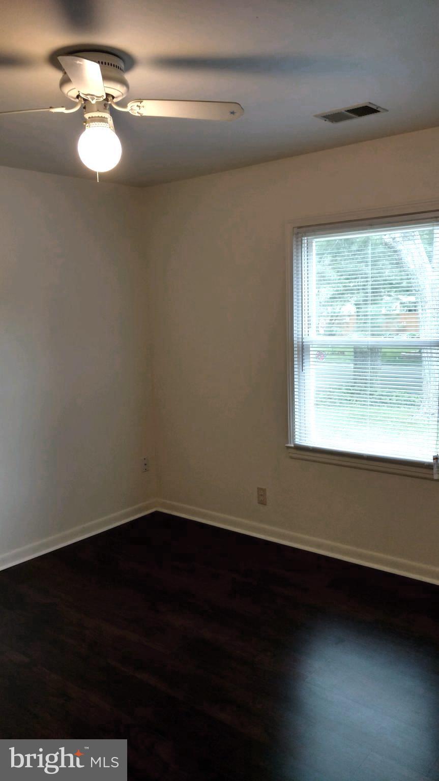 102 North Cypress Road Sterling, VA 20164 - Photo 8 of 11 Second Bedroom with large closet