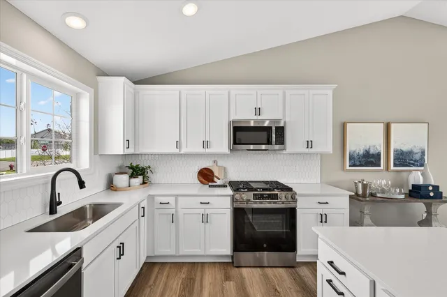 $449,900 | 1321 Woods Road Northeast, Isanti, MN 55040