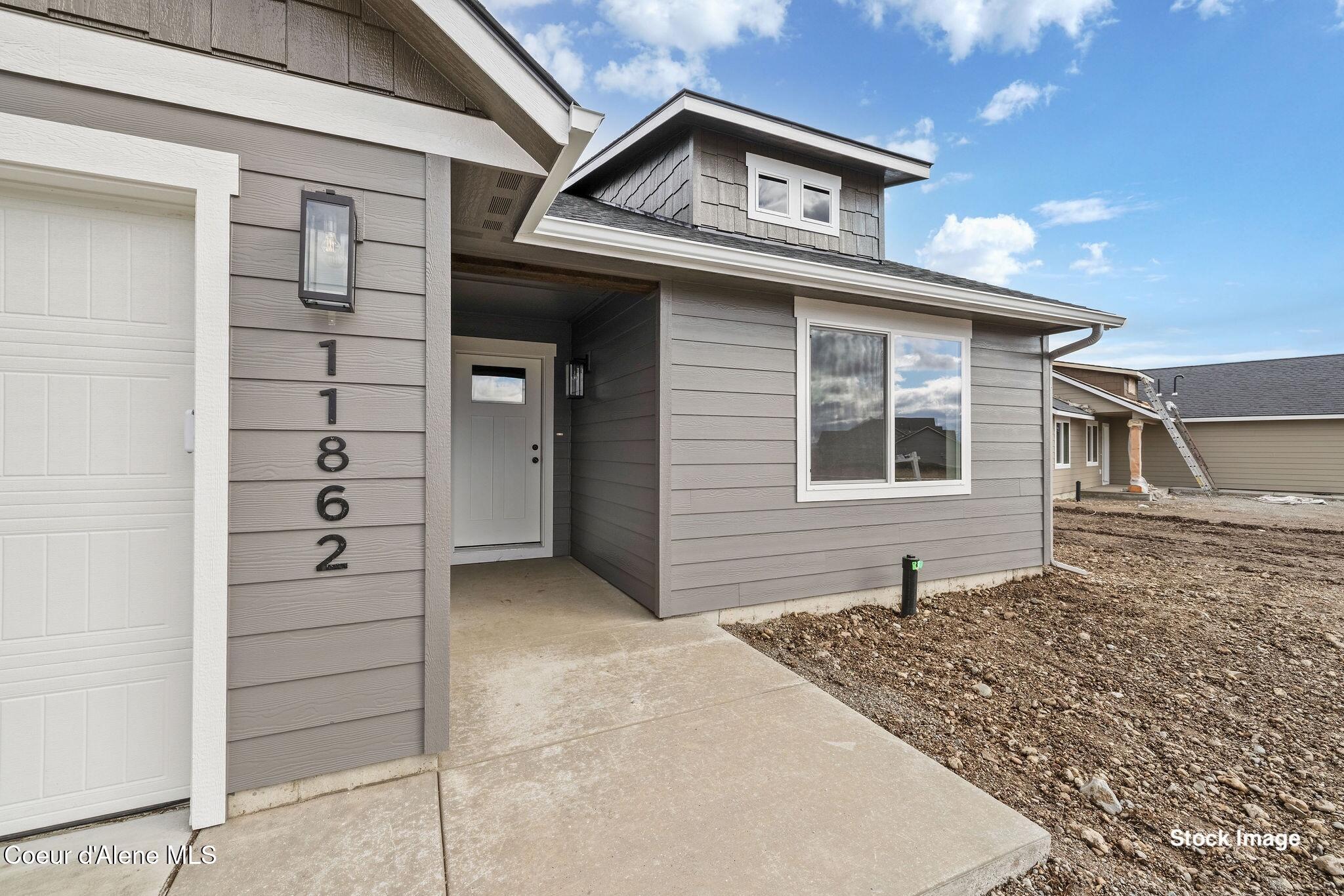 11834 North Entwistle Way Rathdrum, ID 83858 - Photo 3 of 25 Front Porch