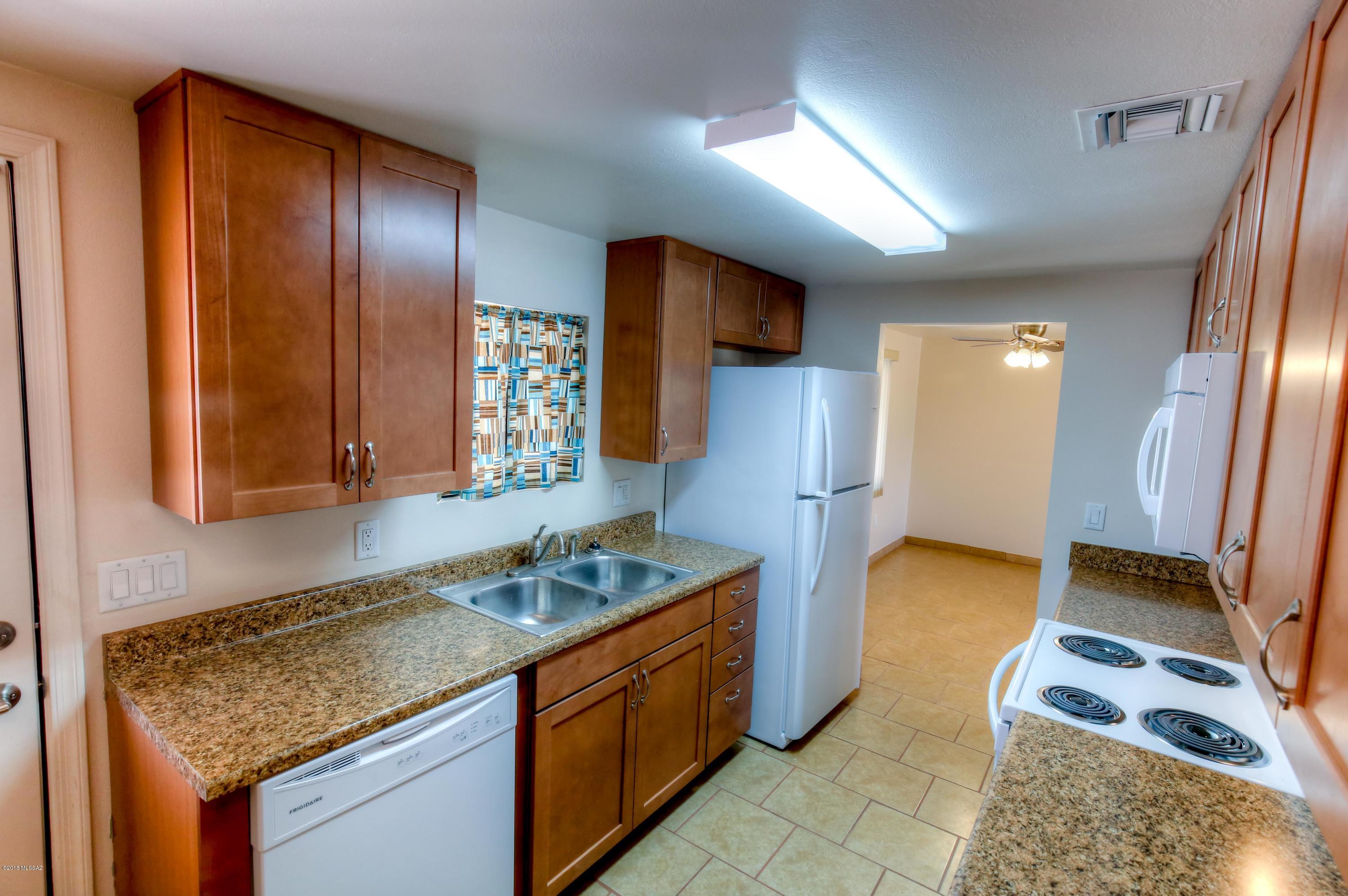 6006 East Hermans Road, Unit 2 Tucson, AZ 85756 - Photo 3 of 25