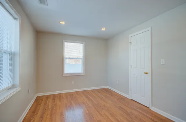 $1,900 | 1512 North May Street, Joliet, IL 60435