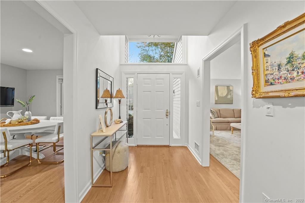 522 West Lyon Farm Drive, Unit 522, Greenwich, CT 06831 Compass