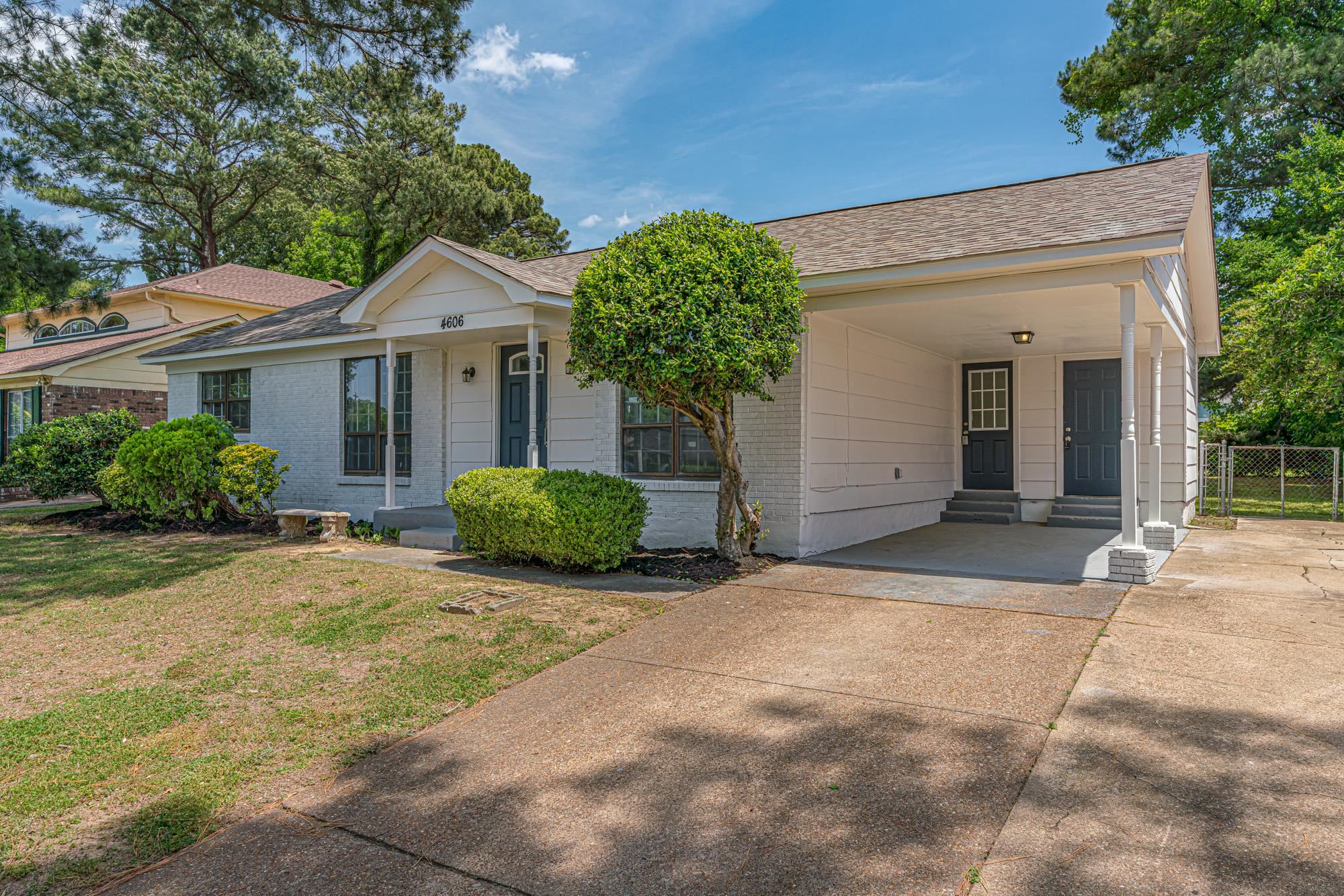 4606 Tulane Road Memphis, TN 38109 - Photo 3 of 25 a view of backyard of the house
