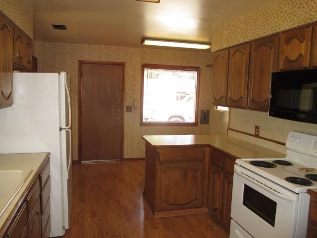 2125 Campton Road Cutten, CA 95503 - Photo 2 of 15 02