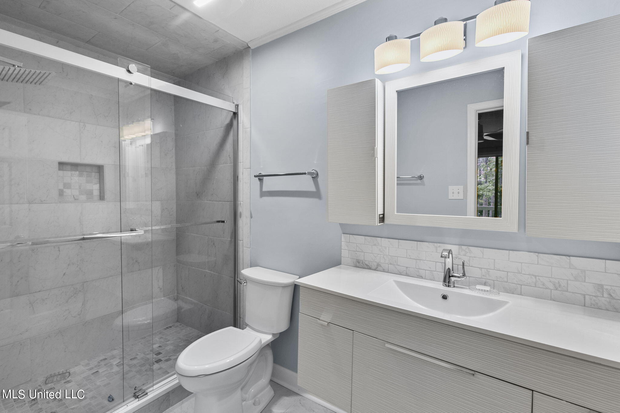 550 Post Road, Unit 102 Ridgeland, MS 39157 - Photo 22 of 37 Updated bathroom!