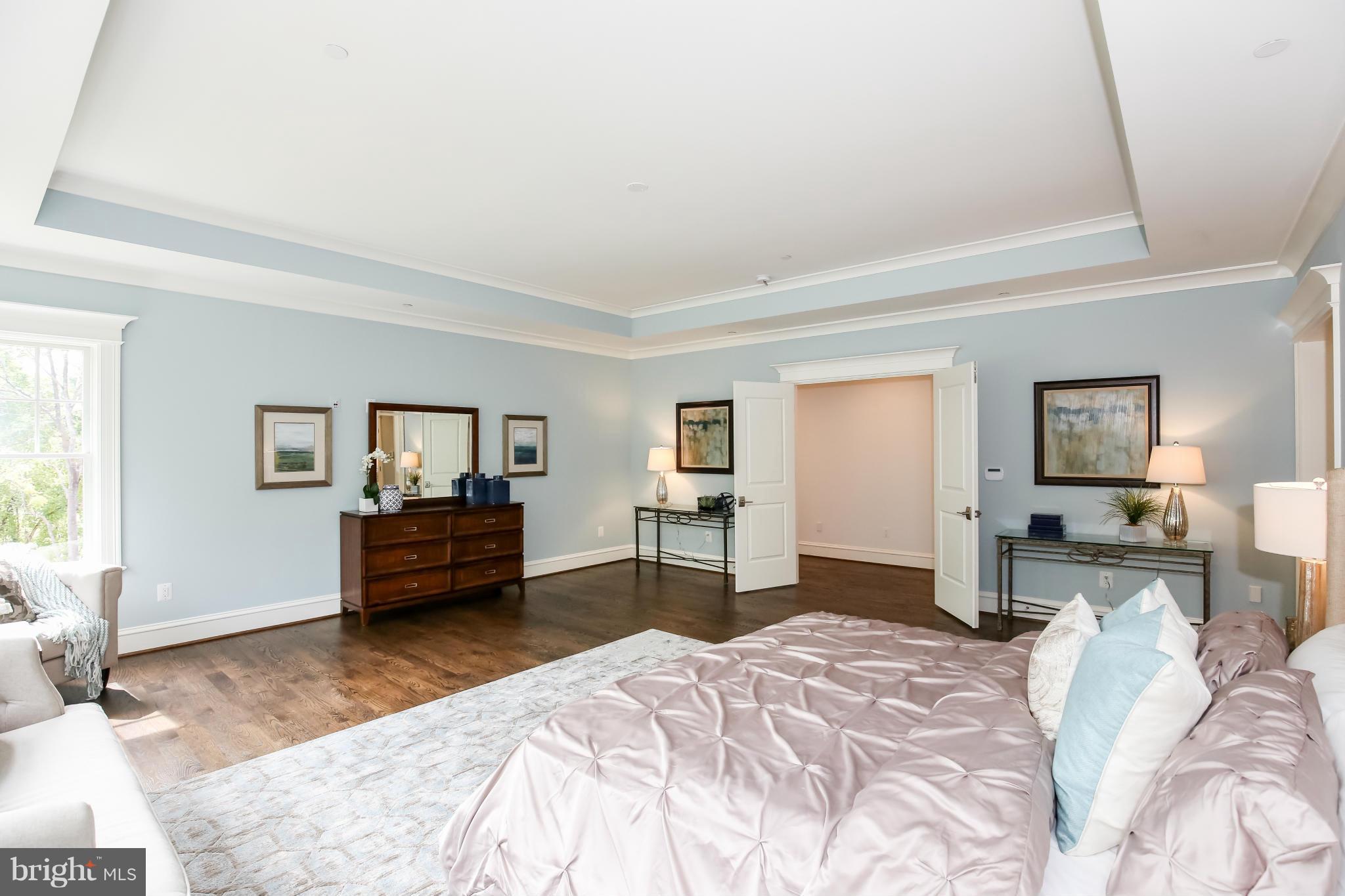 8701 Burning Tree Road Bethesda, MD 20817 - Photo 15 of 29 Owner's Suite