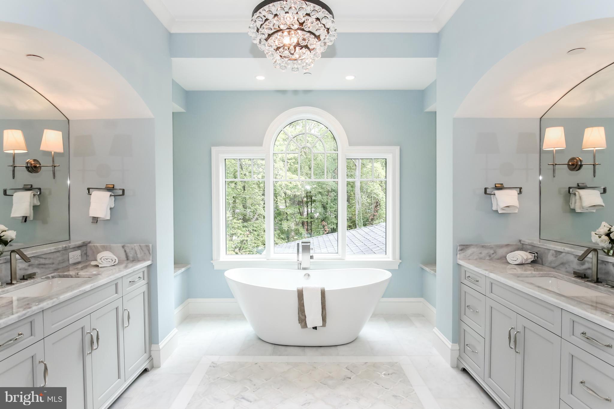 8701 Burning Tree Road Bethesda, MD 20817 - Photo 17 of 29 Owner's Bath