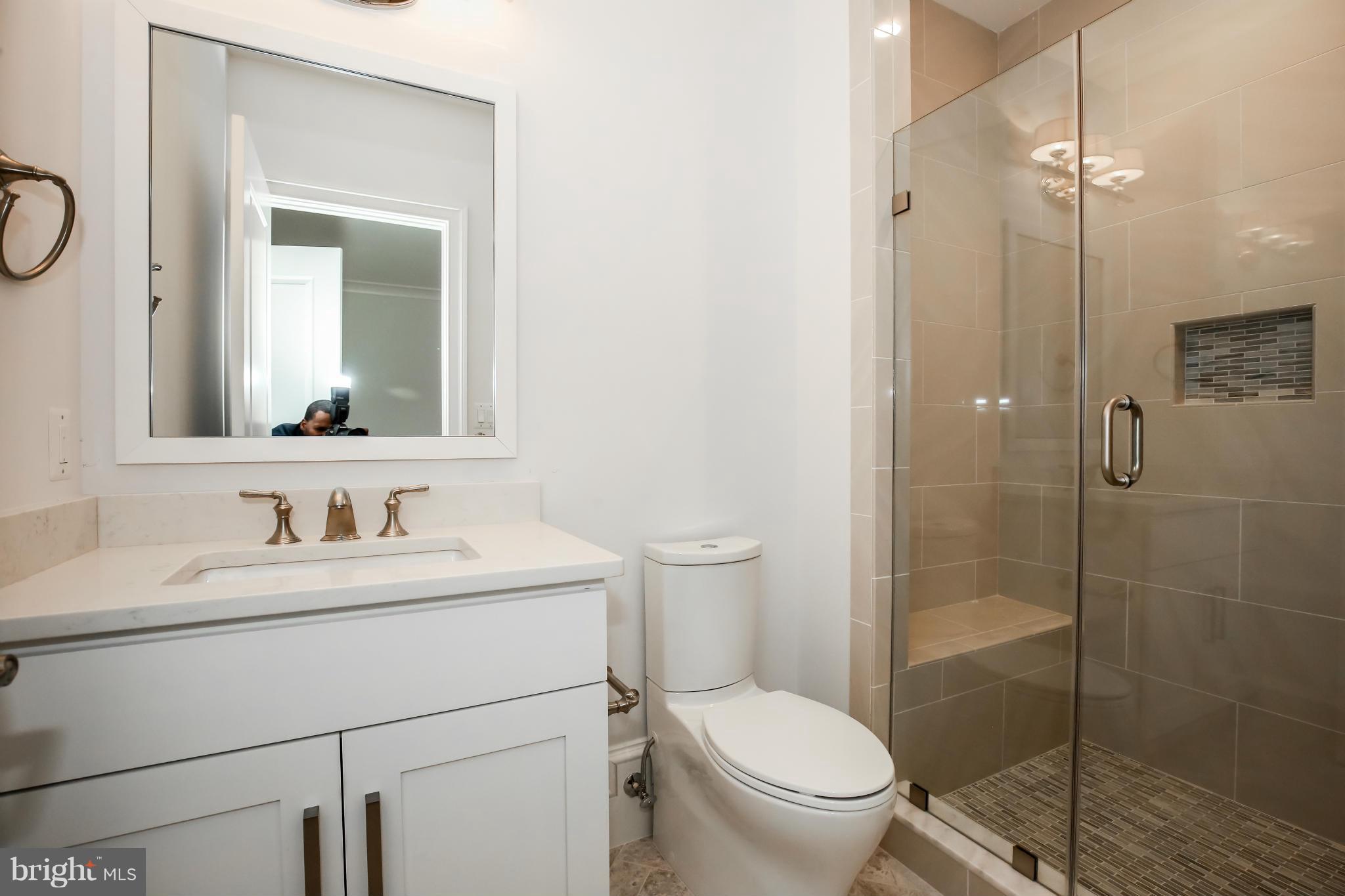 8701 Burning Tree Road Bethesda, MD 20817 - Photo 20 of 29 Ensuite Bath