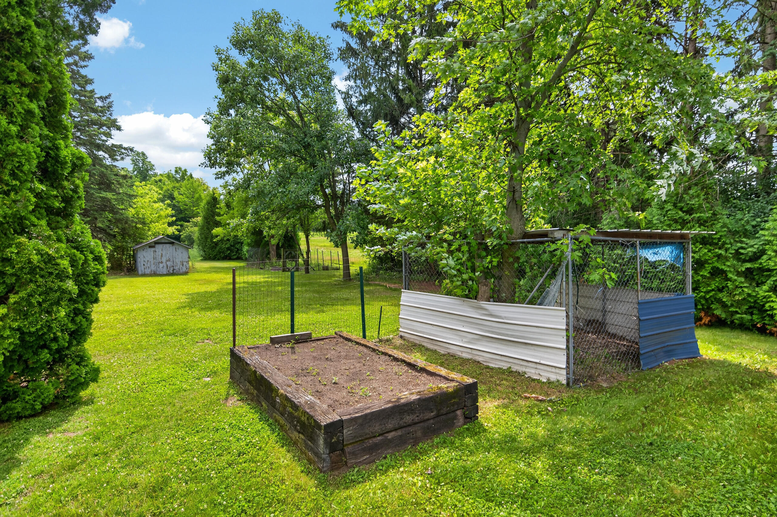 3174 Division Road Jackson, WI 53037 - Photo 40 of 47 Yard