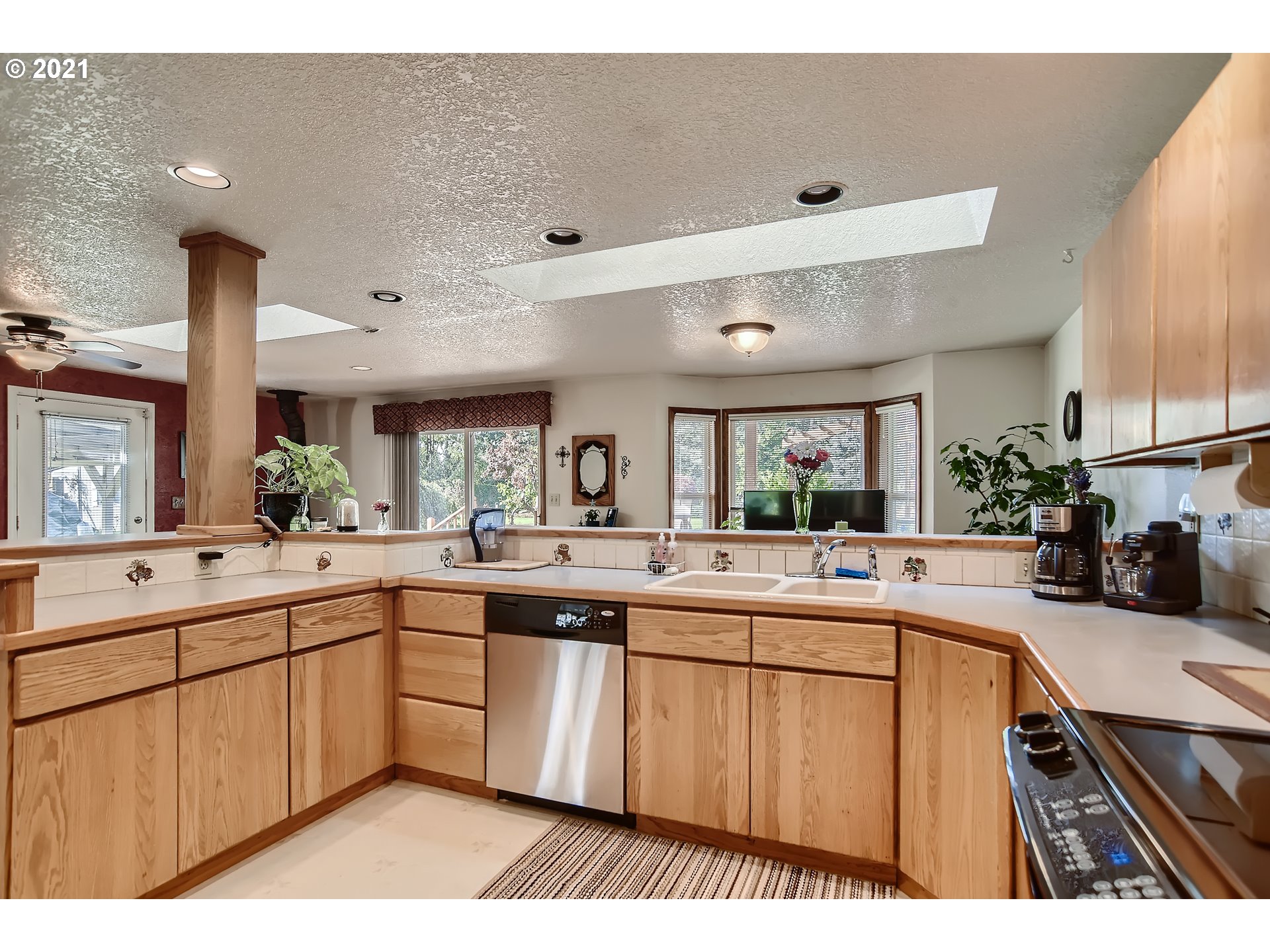 18141 South Grasle Road Oregon City, OR 97045 - Photo 10 of 30 Gallery Image 10