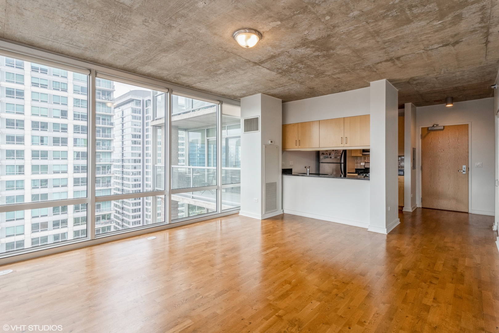 611 South Wells Street, Unit 2108 Chicago, IL 60607 - Photo 4 of 11 Gallery Image 4