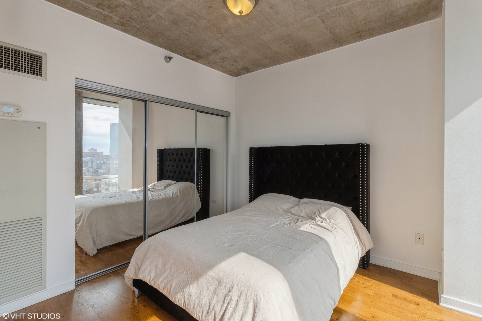 611 South Wells Street, Unit 2108 Chicago, IL 60607 - Photo 5 of 11 Gallery Image 5