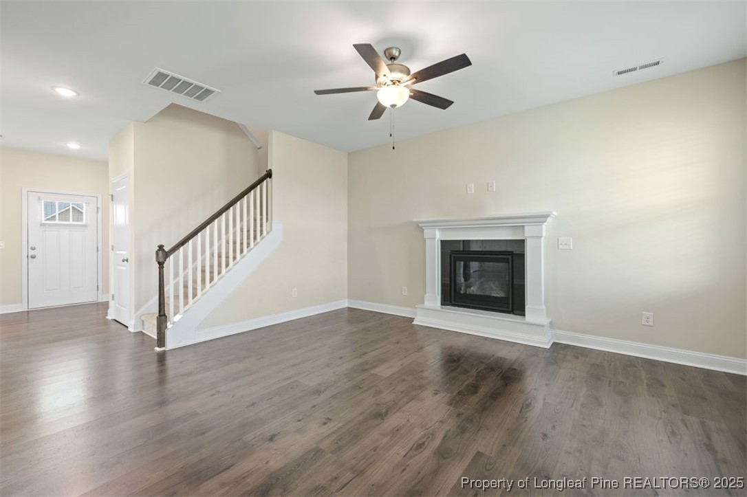 5427 Debut Avenue Hope Mills, NC 28348 - Photo 5 of 31 Family Room
