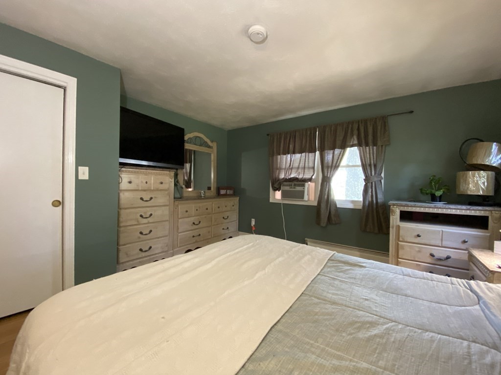 4 Rakeville Circle Bellingham, MA 02019 - Photo 8 of 41 Gallery Image 8