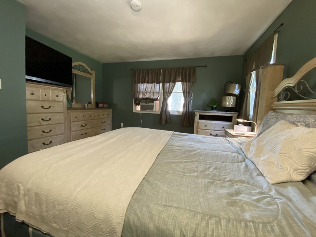 4 Rakeville Circle Bellingham, MA 02019 - Photo 9 of 41 Gallery Image 9