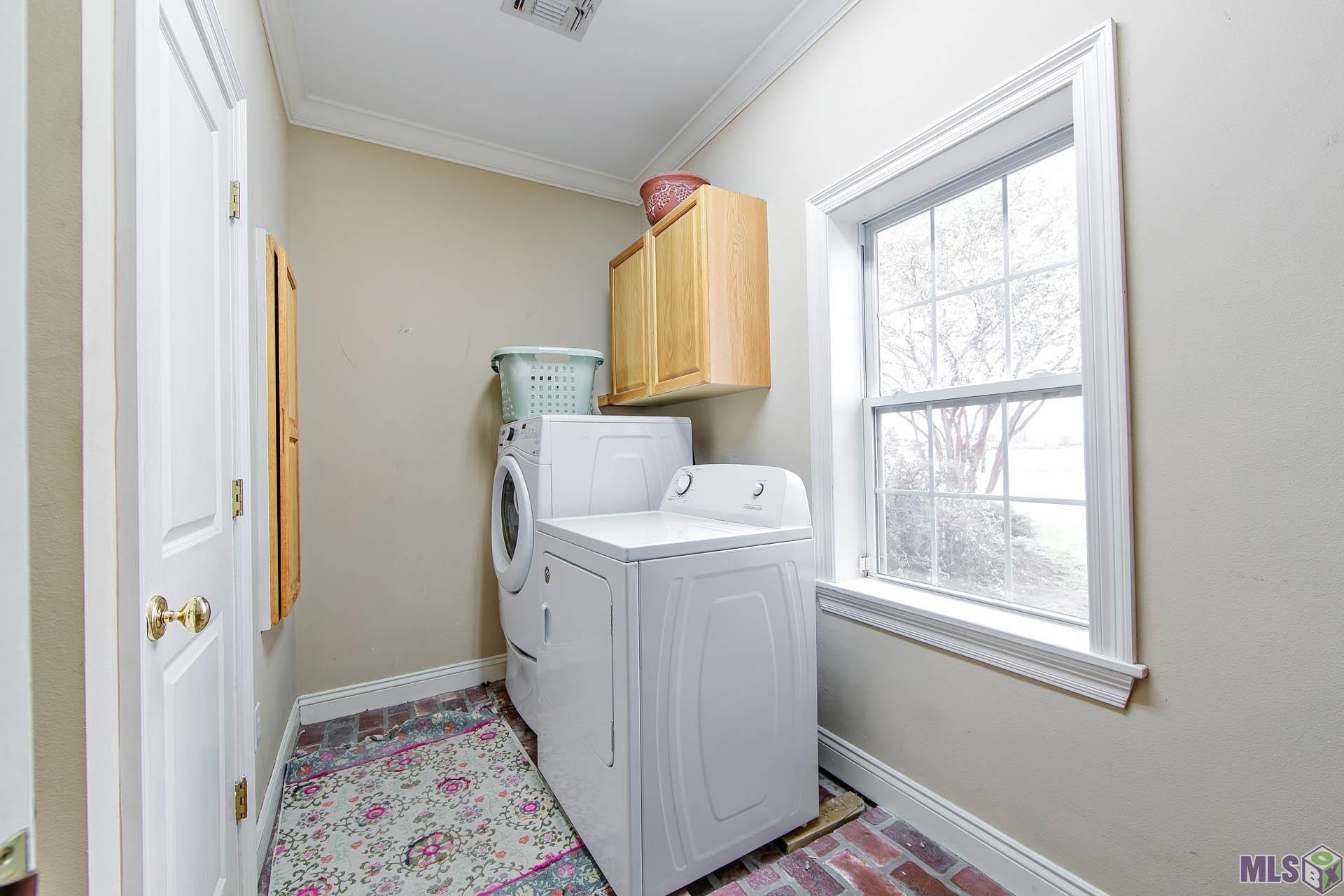 175 Breaux Street Raceland, LA 70394 - Photo 8 of 25 Utility Room