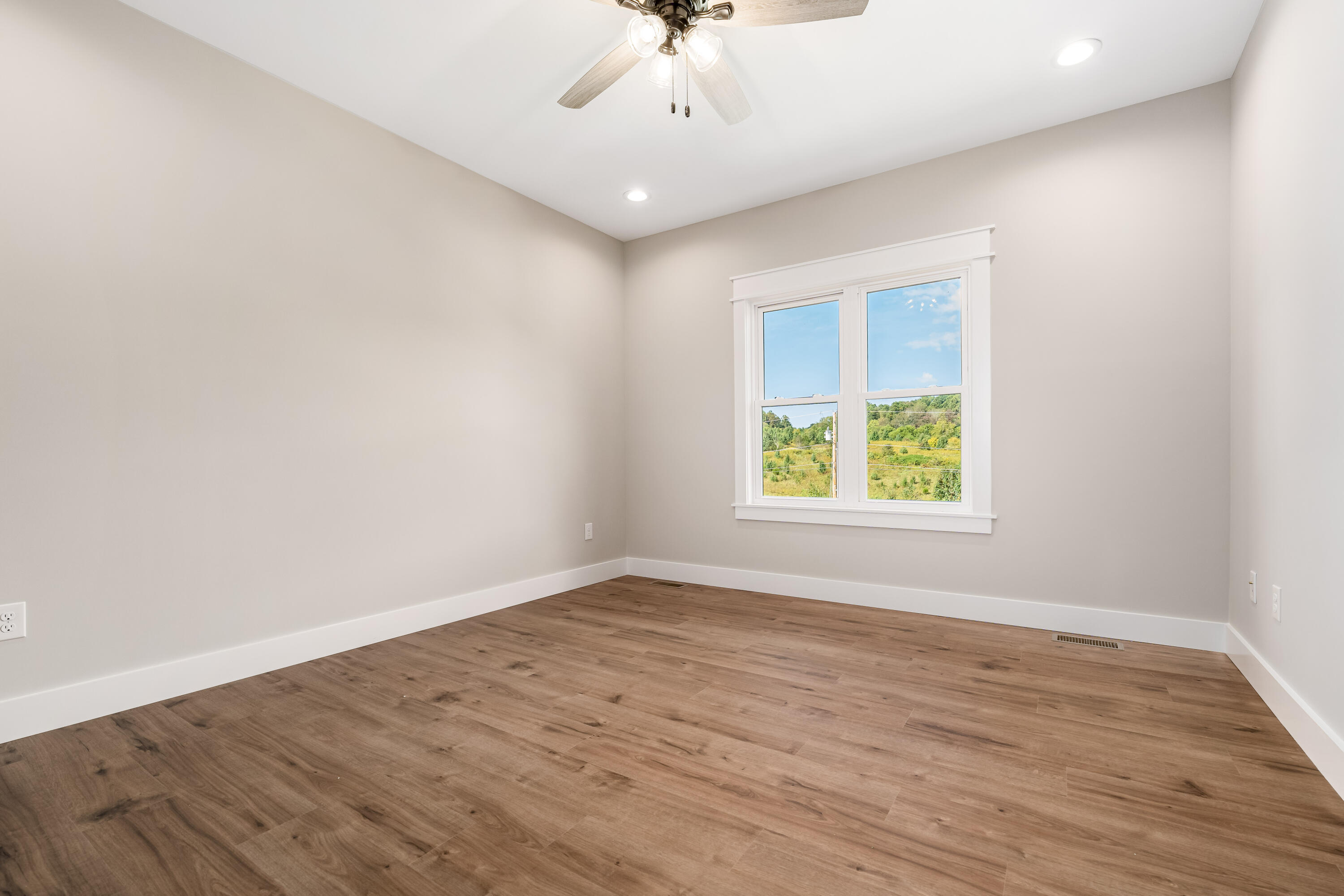 158 Hulse Road Jonesborough, TN 37659 - Photo 27 of 49 158 Hulse Rd (44 of 65)