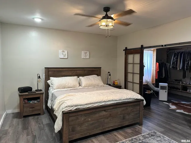 $238,000 | 407 West Water Street, Pinckneyville, IL 62274