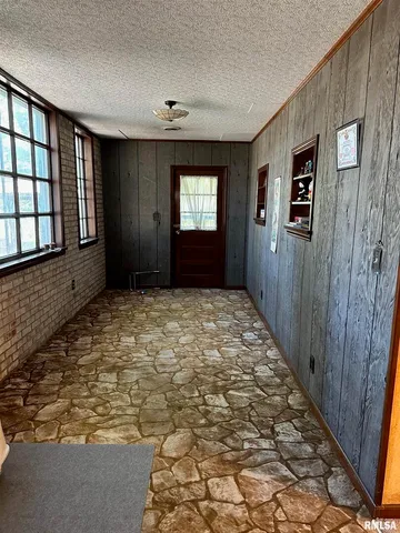 $238,000 | 407 West Water Street, Pinckneyville, IL 62274